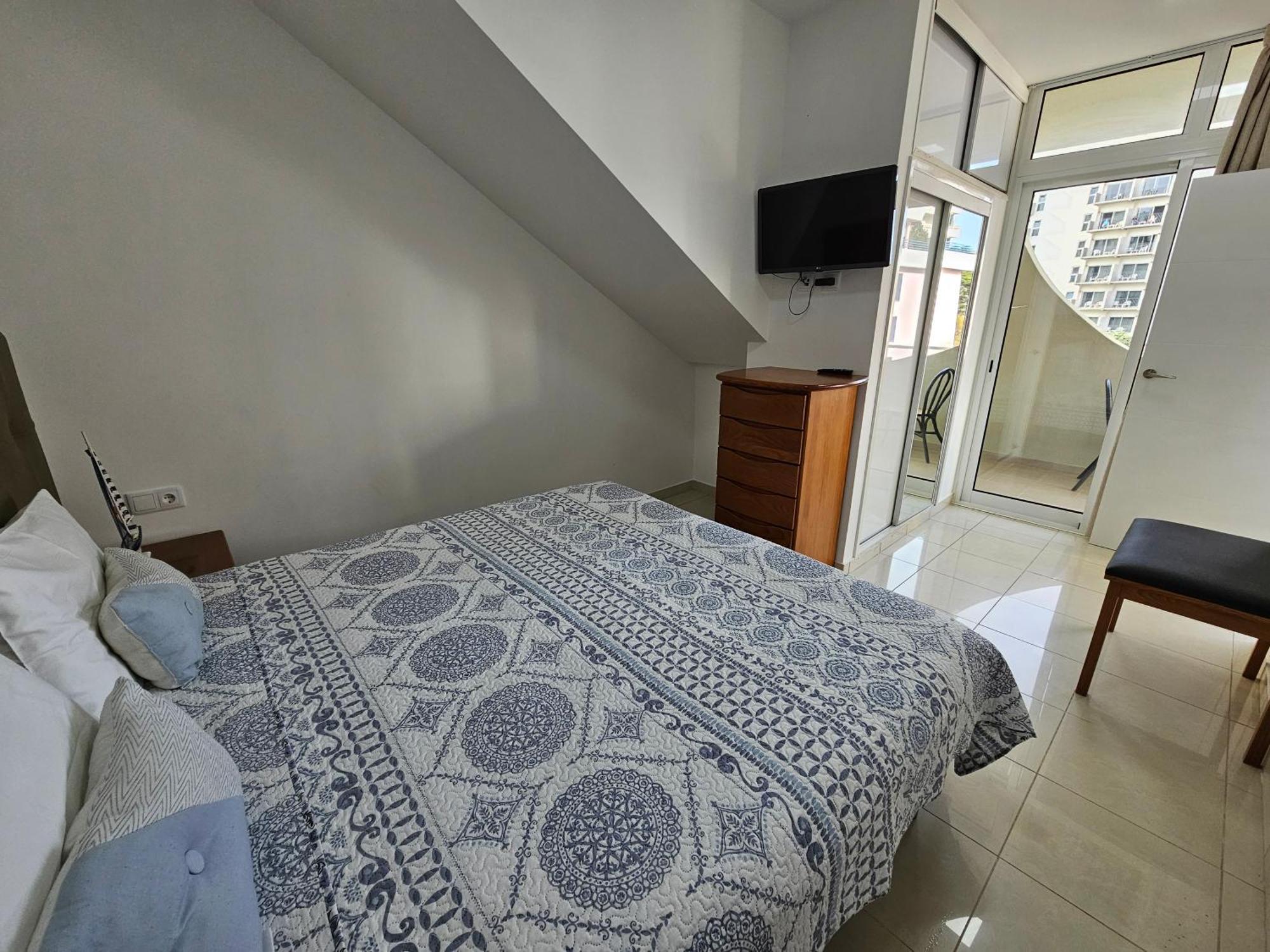 Apartamentos Navio Azul Funchal (Madeira) Quarto foto